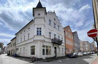 Haus kaufen in 84453 Mühldorf, Wo Geschichte auf Lebensqualität trifft - Baudenkmal Neorenaissance-Eckhaus in ruhiger Altstadtlage