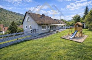 Haus kaufen in Josef - Martin - Kraus - Straße 26, 63937 Weilbach, Wohlfühlhaus in Weilbach: Einliegerwohnung im Gartenparadies