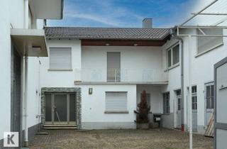 Anlageobjekt in 67105 Schifferstadt, Dreifamilienhaus mit Gewerbefläche in zentraler Lage von Schifferstadt