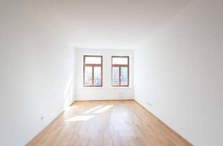Wohnung mieten in Reideburger Straße, 06112 Freiimfelde, Hochwertiges Zuhause im sanierten Altbau: 2 Zimmer, Balkon & Wanne - WE05