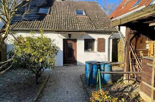 Haus mieten in 61130 Nidderau, Frisch saniert & bezugsfertig: Einfamilienhaus mit Carport