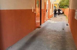 Lager mieten in 60316 Nordend-Ost, Zweigeteilte Einheit mit Straßenlokal und Lager-/Bürofläche in der Rotlintstraße