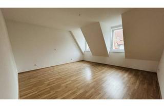Wohnung kaufen in 75031 Eppingen, Modern im Altbau: 4-Zimmer-Maisonette mit Balkon, EBK & Tageslichtbad