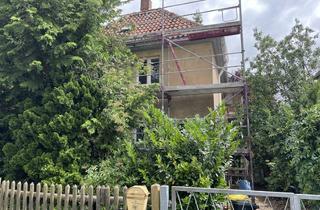 Villa kaufen in 07607 Eisenberg, Kleine Stadtvilla mit Charme – stilvoll wohnen in ruhiger Lage von Eisenberg