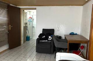 Haus kaufen in 56826 Lutzerath, Lutzerath - Freistehende Haus in Lutzerath mit Klein Garten Garage