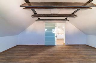 Wohnung kaufen in Schlüsselstr., 85077 Manching, Modernes Wohnen unterm Dach – stilvoll sanierte 1- Zimmer-Wohnung in Manching