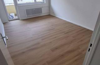 Wohnung mieten in Wilsnacker Straße 19, 10559 Tiergarten, Sanierte/Modernisierte 2 Zimmerwohnung mit Balkon und Kellerraum