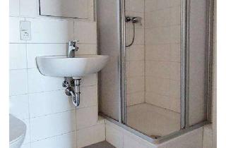 Wohnung mieten in Neuplanitzer Straße 27, 08062 Neuplanitz, Einbauküche, große 3 Zimmer, Balkon, frisch saniert, Aufzug