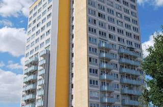 Wohnung mieten in Grünauer Allee 37, 04209 Grünau-Ost, Mit Balkon und Aufzug: 3-Raum-Wohnung in Grünau