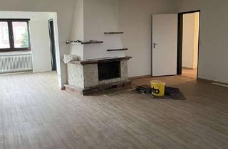 Wohnung mieten in Neustädter Str. 23, 91456 Diespeck, Großzügige, renovierte 3-Zimmerwohnung, mit Wintergarten, offenem Kamin und Kachelofen