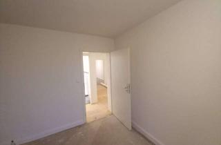 Wohnung mieten in Arnimstraße 29, 23566 St. Gertrud, Wohnen auf einem ruhigen Innenhof, Arnimstraße 29, 4 Zimmer ca. 80qm, FREI zum 01.04.2026