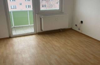 Wohnung mieten in Eisenwerkstr. 16, 39240 Calbe, 2-Zimmer-Wohnung mit Balkon und Fahrstuhl