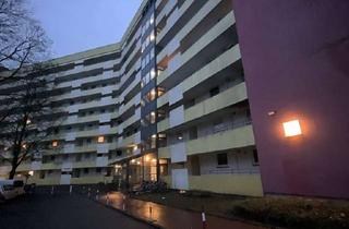 Wohnung mieten in Klipperstr. 18, 23558 Buntekuh, geräumige 2,5 Zimmer mit Balkon und Wannenbad