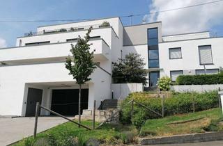 Wohnung mieten in Schlossgartenstraße 55, 72793 Pfullingen, Seniorengerechte 2-Zimmer Wohnung in Pfullingen