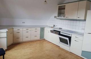 Wohnung mieten in Hintere Gasse, 73529 Schwäbisch Gmünd, Freundliche 4-Zimmer-Dachgeschosswohnung mit Einbauküche in Schwäbisch Gmünd