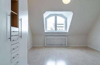 Wohnung mieten in 65185 Wiesbaden, Student*innen aufgepasst! Helle 1-Zimmer-Dachgeschoß Wohnung in Wiesbaden Mitte