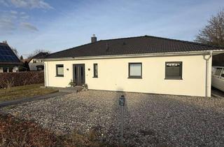 Haus kaufen in 17039 Trollenhagen, Großzügiger Bungalow für die Familie