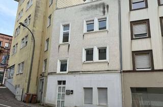 Haus kaufen in 66953 Pirmasens, Sanierungsbedürftiges Ein-/Zweifamilienhaus in zentraler Lage