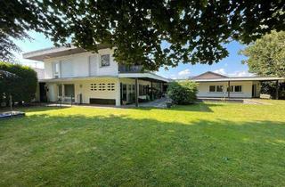 Haus kaufen in 56242 Marienrachdorf, Attraktives Dreifamilienhaus mit Doppelgarage und Carport - Nähe Selters