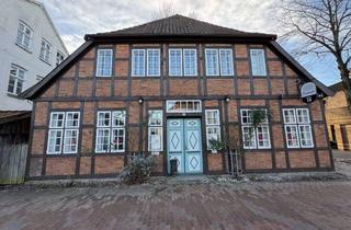 Anlageobjekt in Haart 10, 24539 Neumünster, Altes Fachwerkhaus im Herzen von Neumünster