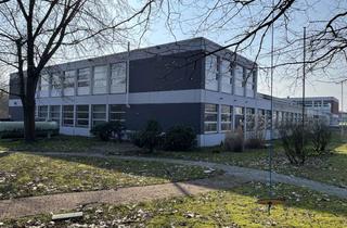 Büro zu mieten in Hans-Koch-Ring 12, 21493 Schwarzenbek, Büro- und Verwaltungsgebäude in Schwarzenbek, Lupus-Park