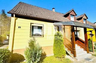 Doppelhaushälfte kaufen in 37412 Herzberg, Modernisierte DHH mit Doppelgarage und 2x Carport in Traumlage inkl. Bachlauf