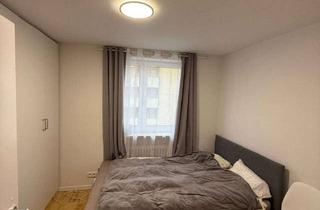 Wohnung kaufen in Wettersteinplatz, 81547 Untergiesing-Harlaching, Zentrale Wohnung am Wettersteinplatz mit Balkon und Aufzug