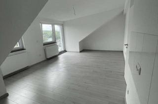 Wohnung mieten in 58453 Witten, Dachgeschosswohnung mit Balkon – Erstbezug nach Sanierung – 2,5 Zimmer in Witten