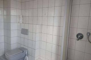 Wohnung mieten in Barmer Strasse 10A, 42899 Lüttringhausen, Charmante 2,5-Zimmer Wohnung im 2. OG, frisch saniert in Lüttringhausen