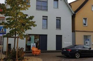 Wohnung mieten in Vordere Schmiedgasse 23, 73525 Schwäbisch Gmünd, Neuwertige 2-Zimmer-Maisonette-Wohnung mit Balkon und EBK in Schwäbisch Gmünd
