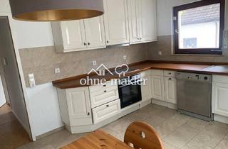 Wohnung kaufen in 72666 Neckartailfingen, 5 Zimmer Wohnung mit großem überdachtem Balkon - PV Anlage