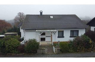 Einfamilienhaus kaufen in 35716 Dietzhölztal, Dietzhölztal / Steinbrücken - Jetzt mit virtuellem Rundgang! Einfamilienhaus mit Wintergarten und viel Stauraum.