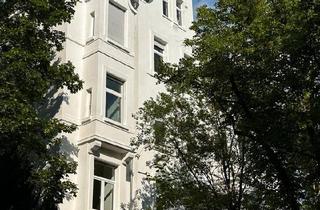 Wohnung kaufen in 65195 Wiesbaden, Wiesbaden - Stilvolle Dachgeschoss-Wohnung mit Weitblick - 93 m2 von privat