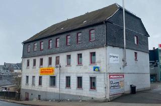 Mehrfamilienhaus kaufen in 07356 Bad Lobenstein, Bad Lobenstein - Mehrfamilienhaus mit Entwicklungspotenzial - sanierungsbedürftig