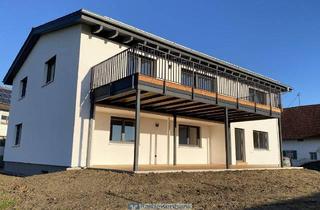 Wohnung kaufen in 86529 Schrobenhausen, Schrobenhausen / Hörzhausen - Erdgeschosswohnung für die ganze Familie! KfW40 Erstbezug