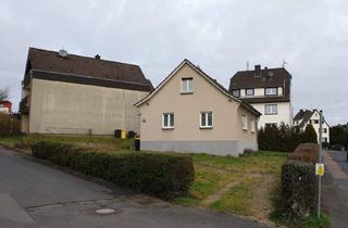 Einfamilienhaus kaufen in 51503 Rösrath, Rösrath - amarc21 - Eckgrundstück mit EFH - Abrissreif