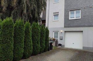 Haus kaufen in 42855 Remscheid, Remscheid - PROVISIONSFREI Reihenendhaus 157m², 470m² Südgarten, Photovoltaik & Garage