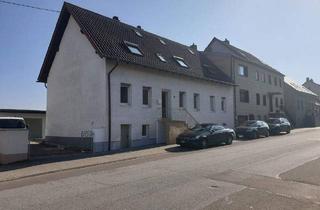 Haus kaufen in Bürgermeister-Regitz-Str. 61, 66539 Neunkirchen, Neunkirchen-Wellesweiler - Provisionsfrei! 4-Familienhaus in Neunkirchen - frisch renoviert, sofort nutzbar