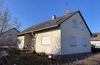 Haus kaufen in 78579 Neuhausen, Neuhausen - Zweifamilienhaus mit 4 + 5 Zimmerwohnung in 78579 Neuhausen