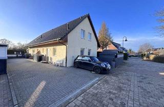 Wohnung kaufen in 23858 Reinfeld, Reinfeld : Moderne und energieeffiziente 3-Zi Doppelhaushälfte in gefragter Wohnlage von Reinfeld