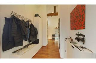 Wohnung kaufen in 71336 Waiblingen, Einzigartige Dachgeschosswohnung mit hohen Decken- Balkon und 2 TG Plätzen!