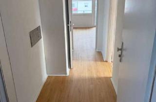 Wohnung kaufen in Nelkenweg 15, 73527 Schwäbisch Gmünd, Charmante 2-Zimmer Dachgeschosswohnung in Schwäbisch Gmünd, frisch saniert