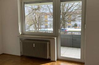 Wohnung mieten in Haslacherweg 43, 89075 Böfingen, Helle 3-Zimmer Wohnung mit Balkon im 1. OG in Ulm-Böfingen