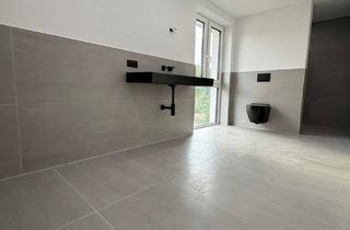 Wohnung mieten in 64380 Roßdorf, Erstbezug nach Sanierung mit Balkon: Geschmackvolle 2,5-Zimmer-Wohnung mit lux. Innenausstattung