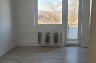 Wohnung mieten in Akazienweg, 37269 Eschwege, 3 ZKB mit Balkon voll saniert im 2.OG