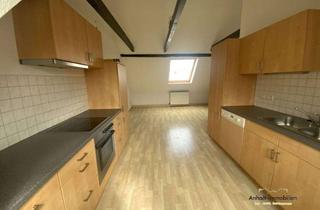 Wohnung mieten in Straße Des Friedens 134, 06808 Bitterfeld-Wolfen, 3-Raumwohnung mit großer EBK im Dachgeschoss
