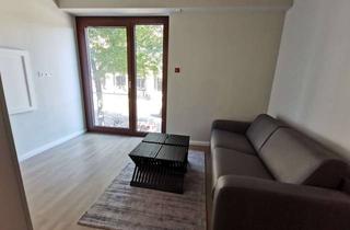 Wohnung mieten in Invalidenstraße, 10115 Mitte, Möbliertes Apartment mit Blick auf den Fernsehturm