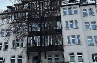 Wohnung mieten in Bergstraße, 99092 Andreasvorstadt, Großzügige 2-Raum-Altbauwohnung mit Balkon & Aufzug