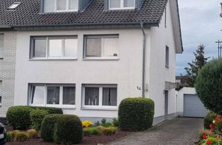 Wohnung mieten in Südstraße 14, 47533 Kleve, Attraktive 2-Raum-Dachgeschosswohnung mit EBK und Balkon in Kleve-Oberstadt