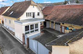 Haus kaufen in 79361 Sasbach, Ein Haus, das Geschichten erzählt – Landhaus in Jechtingen